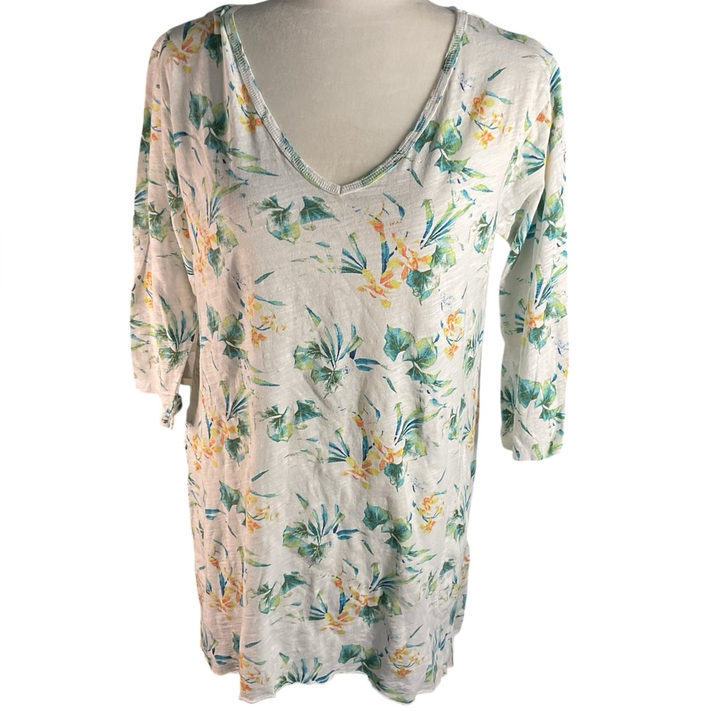 Fresh Produce Women's Floral Print V-Neck Three-Quarter Sleeve Shirt Size M